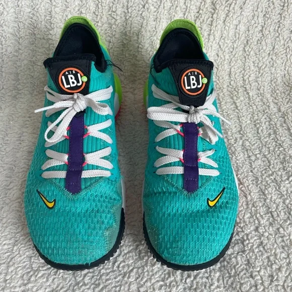 Nike Lebron 16 Air Max - Picture 2 of 5